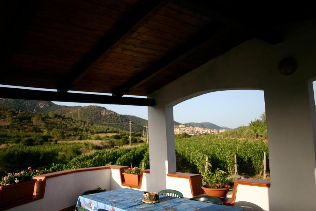 Agriturismo B&B Domo De Resteblas Berchidda Exterior photo